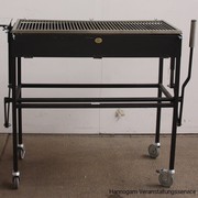 Holzkohle Grill 2